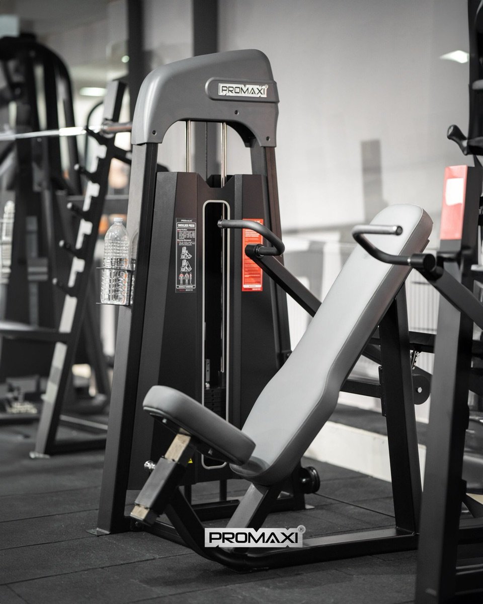 Promaxi fitness ekipmanı çekimi — kare 2